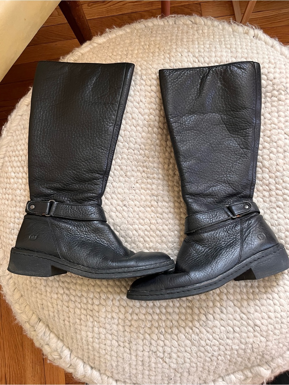 Amazing Born VINTAGE Tall Black Leather Riding Boots